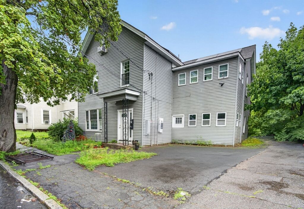 Property Photo:  103 Nashua  MA 01420 