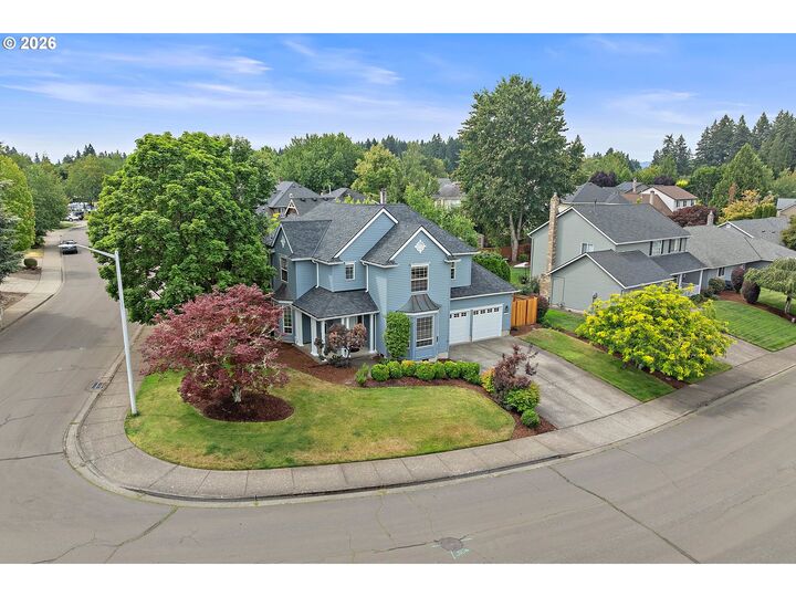 Property Photo: 2494 NE Estate Dr OR 97124
