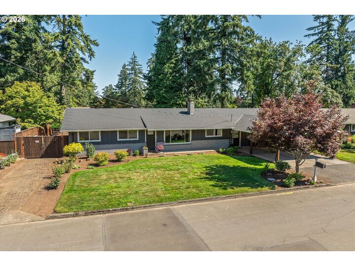 Property Photo:  235 Barclay Ave  OR 97045 