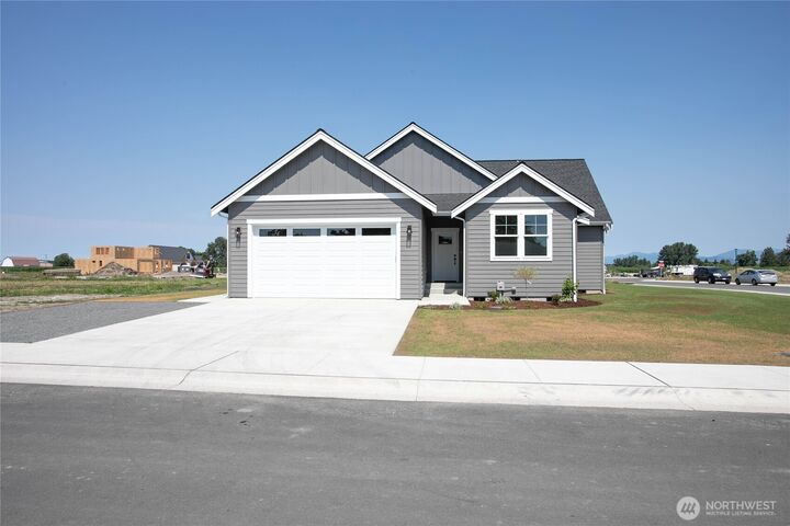 Property Photo:  400 W 3rd Street A  WA 98247 