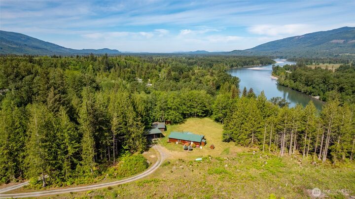 Property Photo: 33308 South Skagit Highway WA 98284