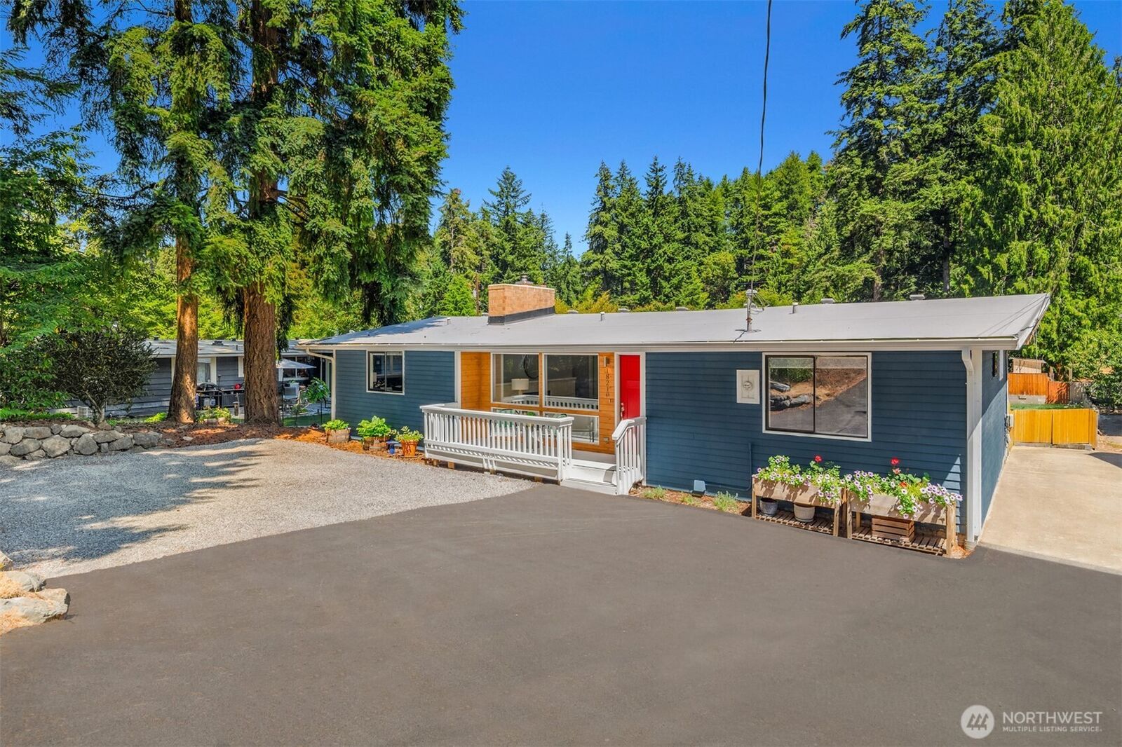 Property Photo: 18210 Dayton Avenue N WA 98133