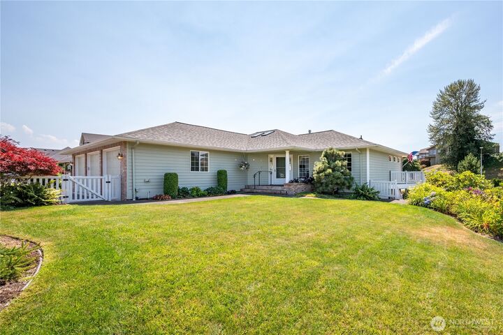 Property Photo: 11 View Ridge Circle WA 98632