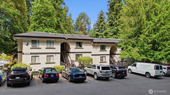 Property Photo:  12742 NE 116th Lane J23  WA 98034 