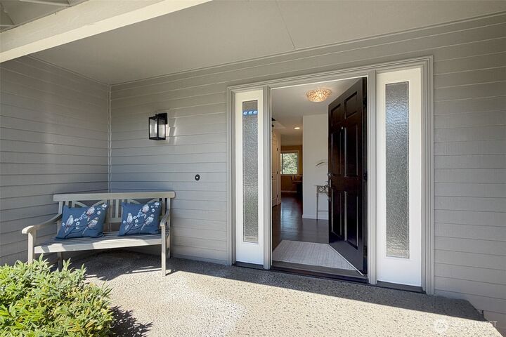 Property Photo: 6349 114th Avenue SE WA 98006