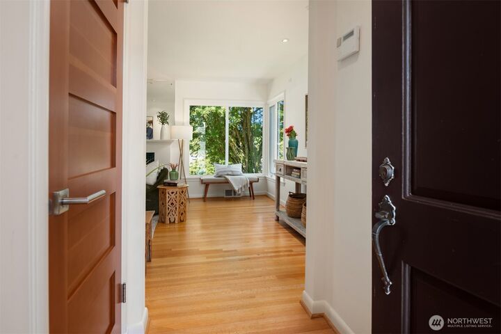 Property Photo: 2313 47th Avenue SW WA 98116