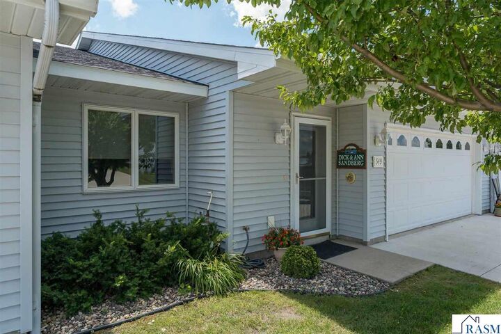 Property Photo: 549 Oakwood Drive MN 56048