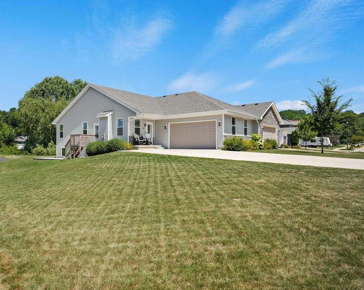 Property Photo:  167 Valle Tell Drive  WI 53574 