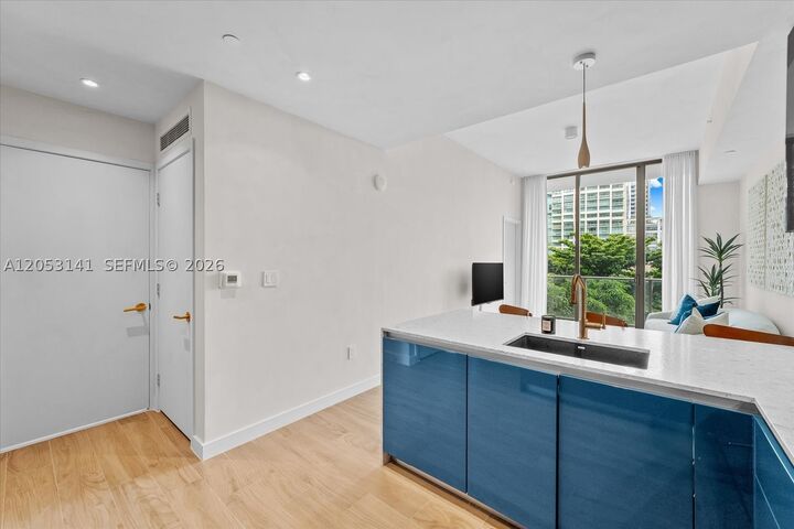 Property Photo:  2678 Tigertail Ave 315  FL 33133 