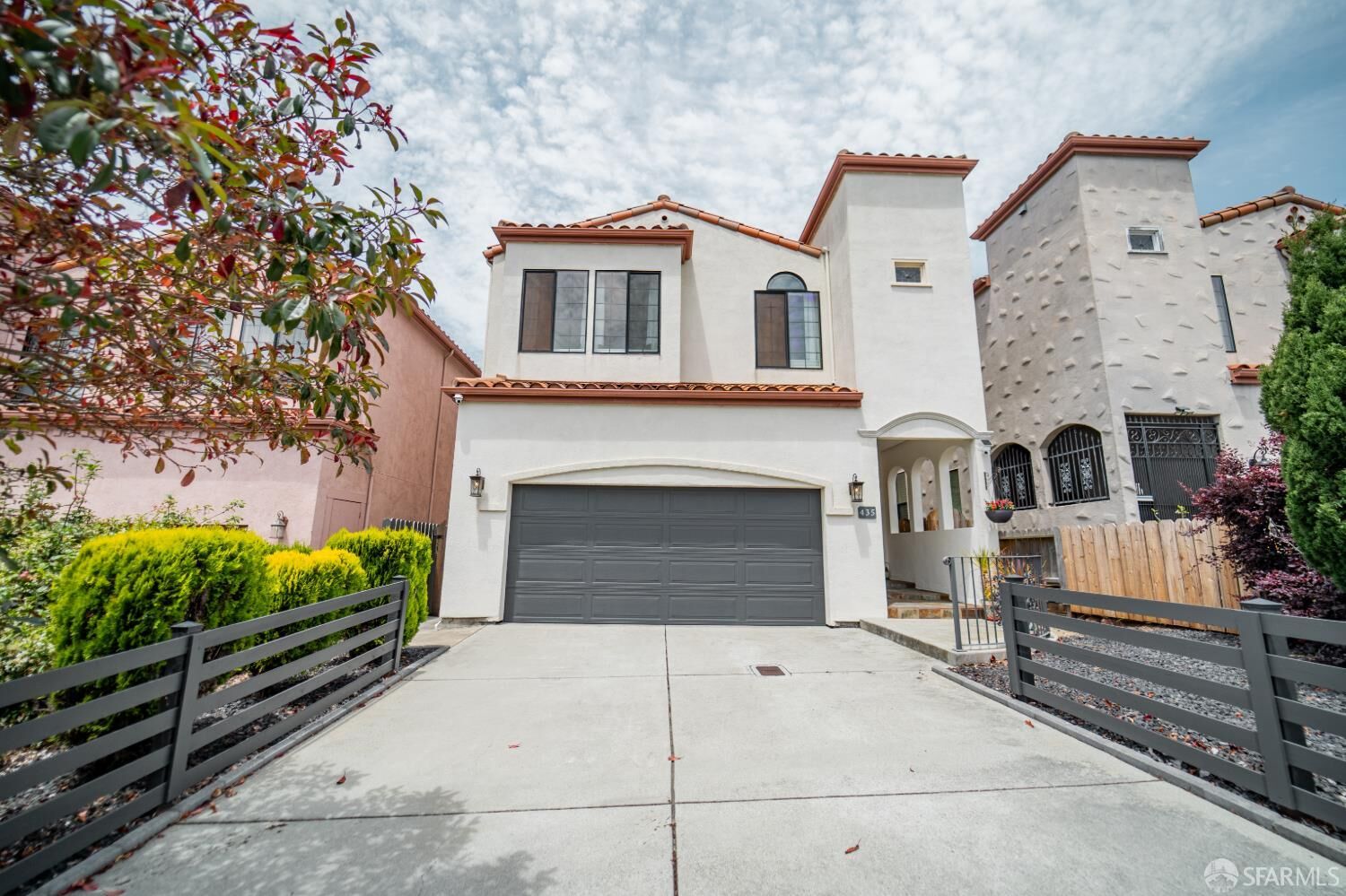 Property Photo:  435 B Street  CA 94014 
