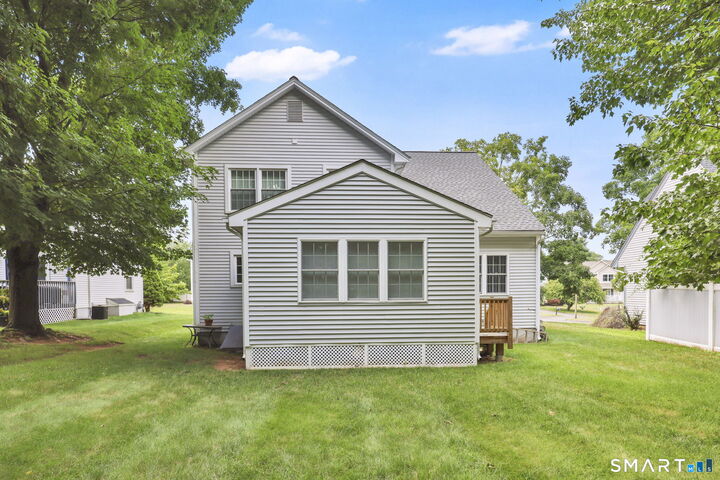 Property Photo:  12 Diggins Court  CT 06074 