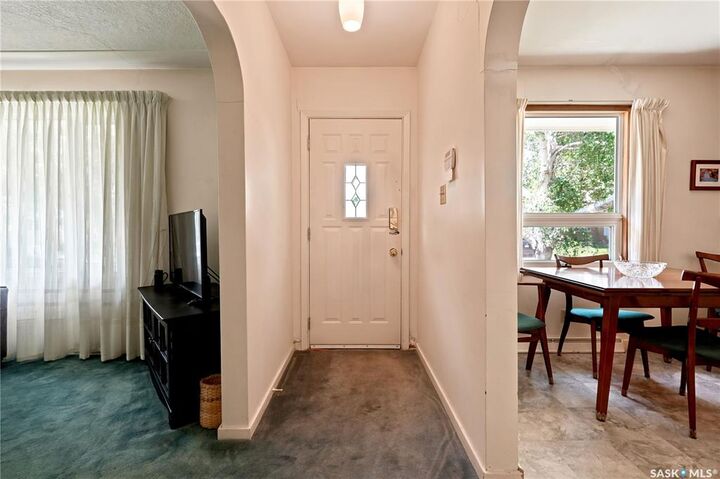 Property Photo:  5 Lamont Crescent  SK S4S 4A3 