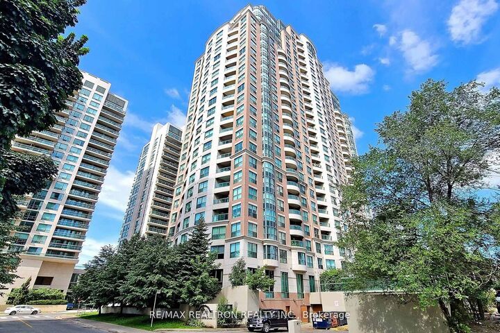 Property Photo:  7 Lorraine Drive 2009  ON M2N 7H2 