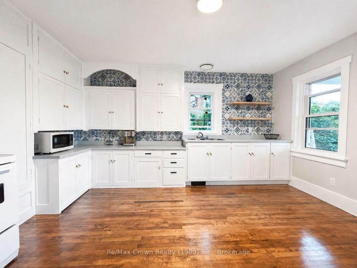 Property Photo: 71 Hawthorne Drive ON P0H 2R0