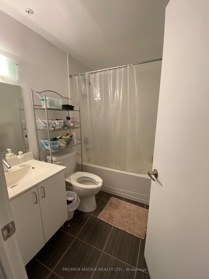 Property Photo:  20 Joe Shuster Way 1417  ON M6K 0A3 