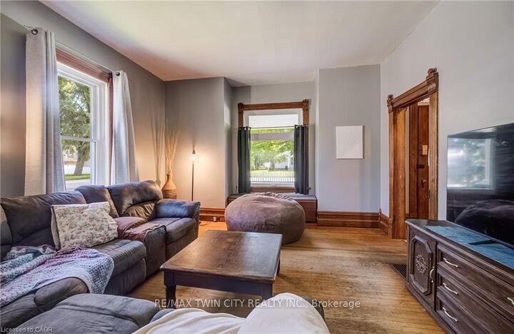 Property Photo:  290 Turnberry Street  ON N0G 1H0 