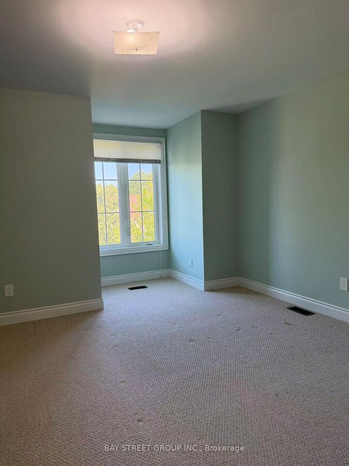 Property Photo:  142 Hall Street  ON L4C 4N8 