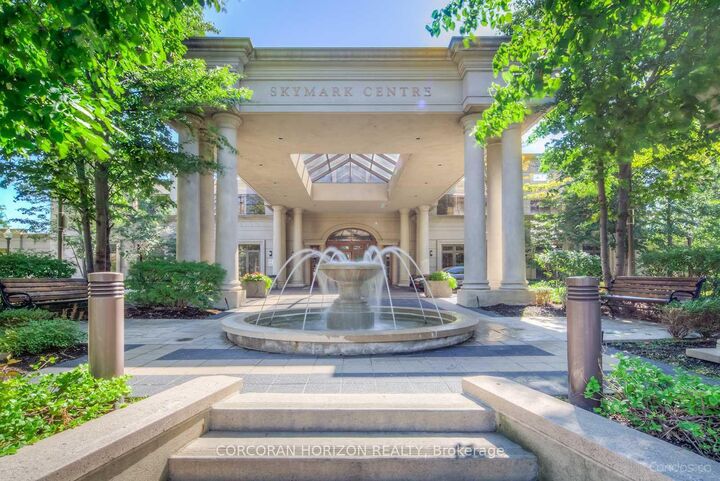 Property Photo:  80 Harrison Garden Boulevard 315  ON M2N 7E3 