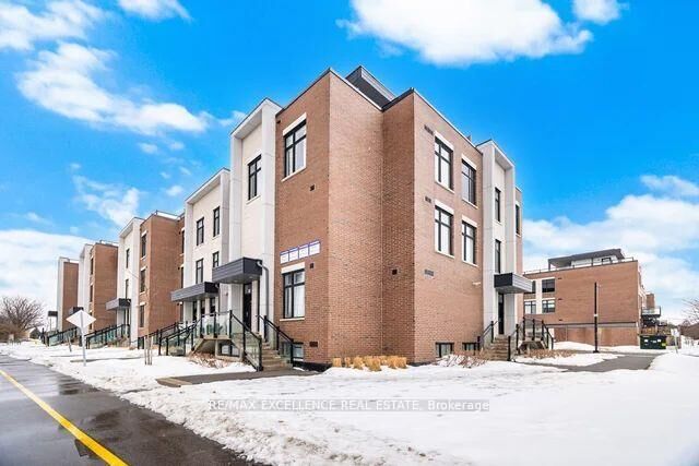Property Photo: 9560 Islington Avenue S 214 ON L4H 5E8