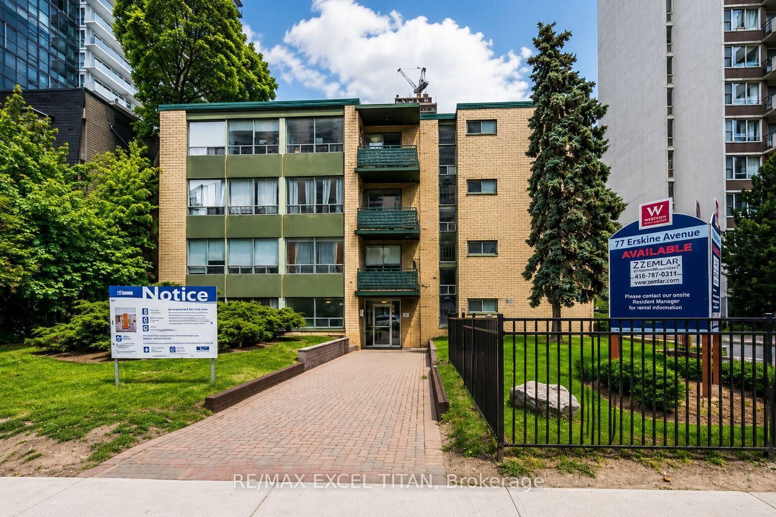 Property Photo:  77 Erskine Avenue 205  ON M4P 1Y5 