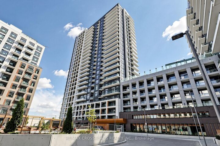 7950 Bathurst Street 902 — photo 1