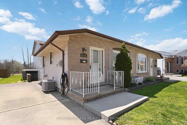 Property Photo: 6156 Wildrose Crescent ON L2G 7T3
