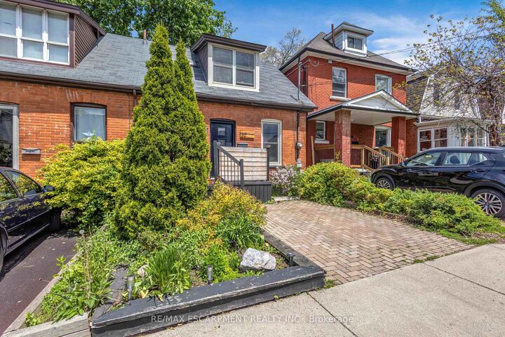 Property Photo: 30 Sunset Avenue ON L8R 1V6