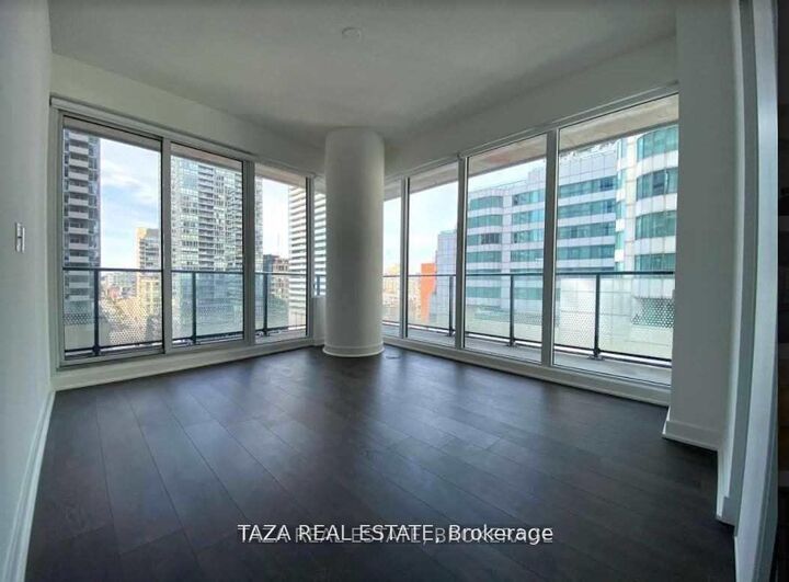 Property Photo: 125 Blue Jays Way 1505 ON M5V 0C4