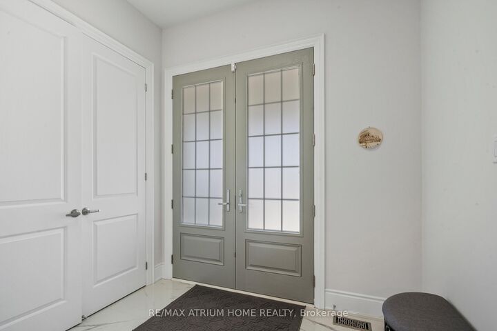 Property Photo: 71 Silk Twist Drive ON L9N 0W4