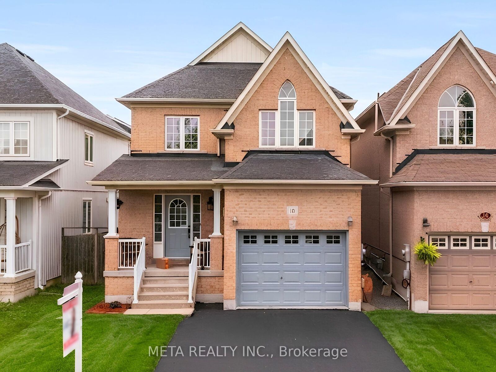 Property Photo: 10 Broome Avenue ON L1E 0B1