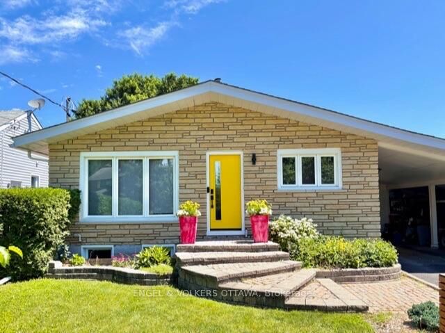 Property Photo:  2075 Balharrie Avenue B  ON K1G 1G2 