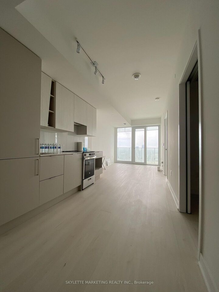 Photo de la propriété:  3900 Confederation Parkway 4311  ON L5B 0M3 