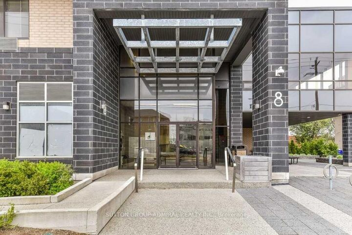 Property Photo: 8 Hickory Street W 506 ON N2L 3H6