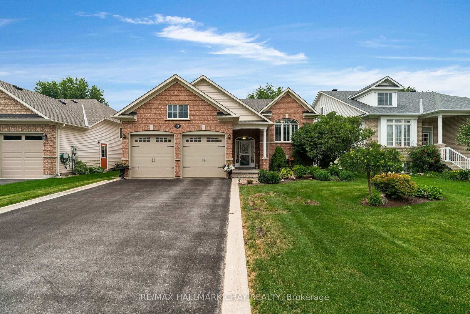 Property Photo:  24 Northwood Drive  ON L9Z 3B5 