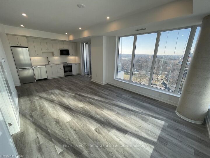 Property Photo:  15 Wellington Street S 1212  ON N2G 0E4 
