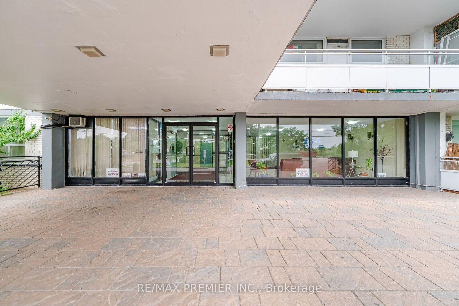 Property Photo: 3460 Keele Street 107 ON M3J 1L9