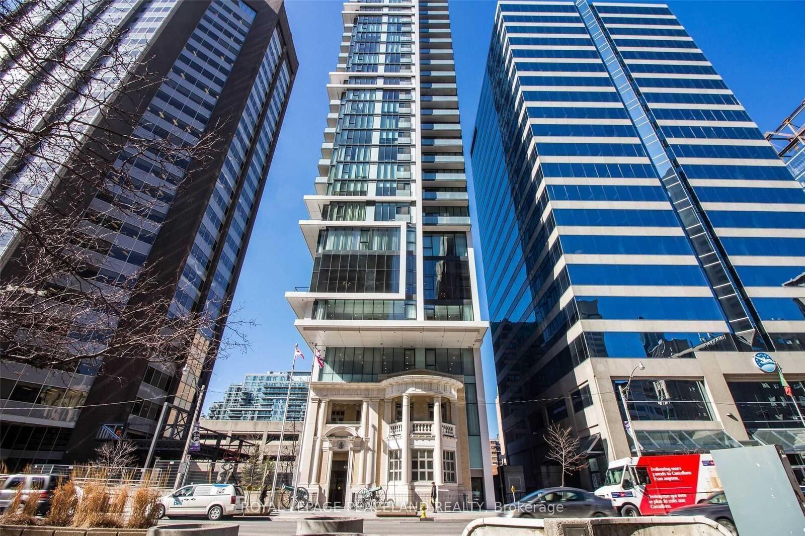 Property Photo:  426 University Avenue 3101  ON M5G 1S9 