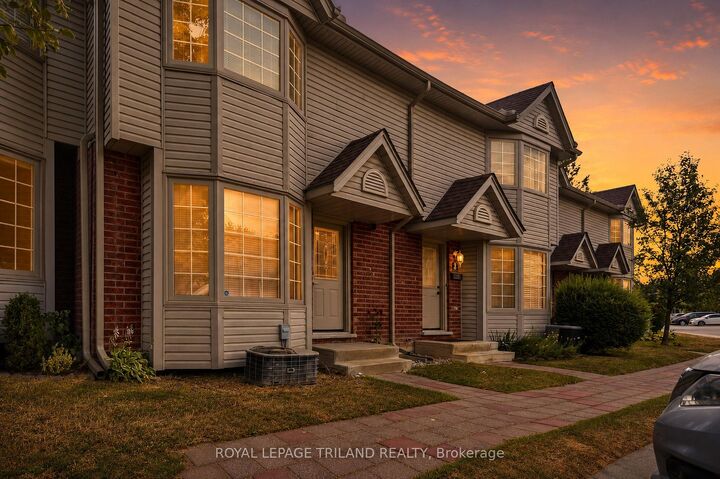 Property Photo: 50 Chapman Court 4 ON N6G 5E1