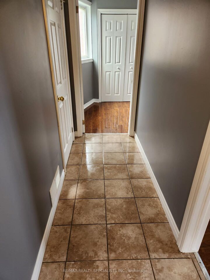 Property Photo: 36 Merritt Street 2 ON L2T 1J3