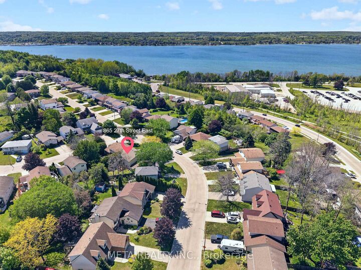 Property Photo: 865 27th Street ON N4K 6S5
