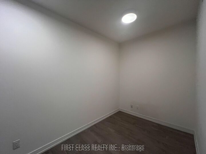 Property Photo: 1 Grandview Avenue 601 ON L3T 0G7