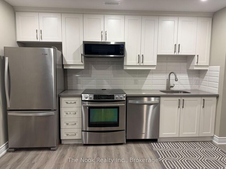 Property Photo: 138 Huntington Crescent ON L1E 3C5