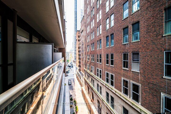Property Photo: 70 Temperance Street 608 ON M5H 4E8