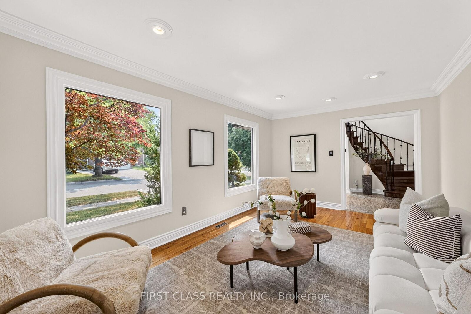Property Photo: 19 Tomlinson Circle ON L3R 9L1