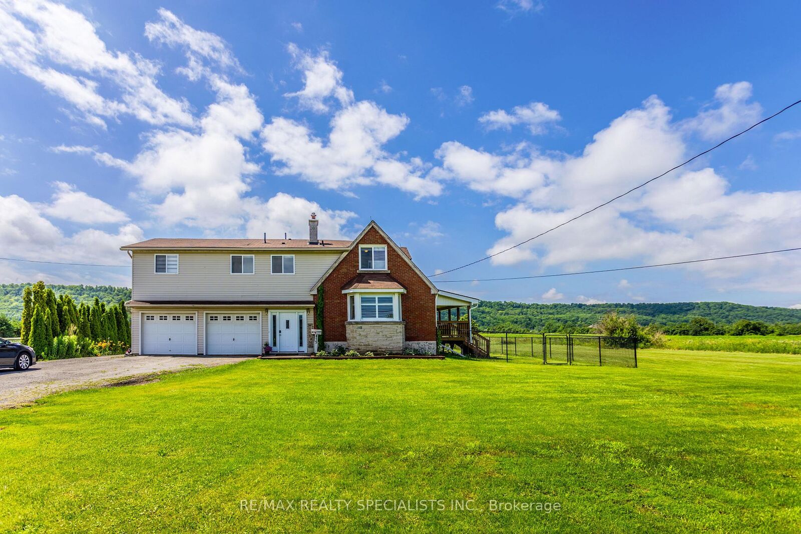 Property Photo:  475 Main Street W  ON L3M 1T4 