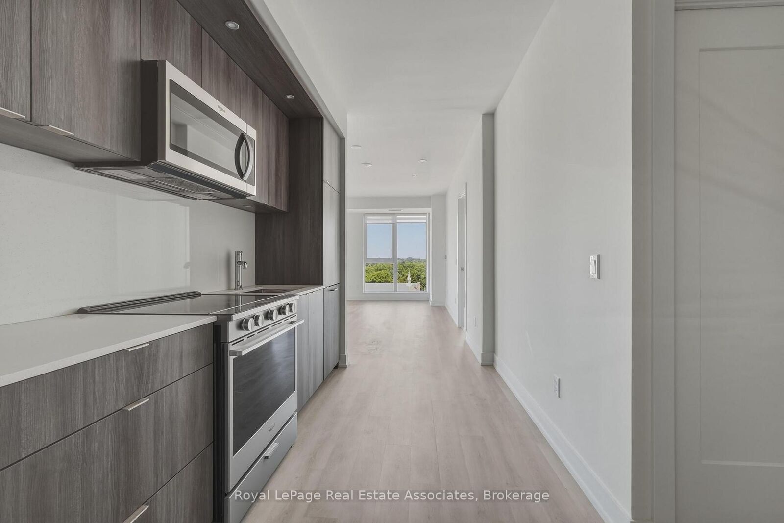Property Photo:  25 Cordova Avenue 1212  ON M9A 0E5 