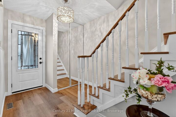 Property Photo: 2451 Malcolm Crescent ON L7P 3Y7