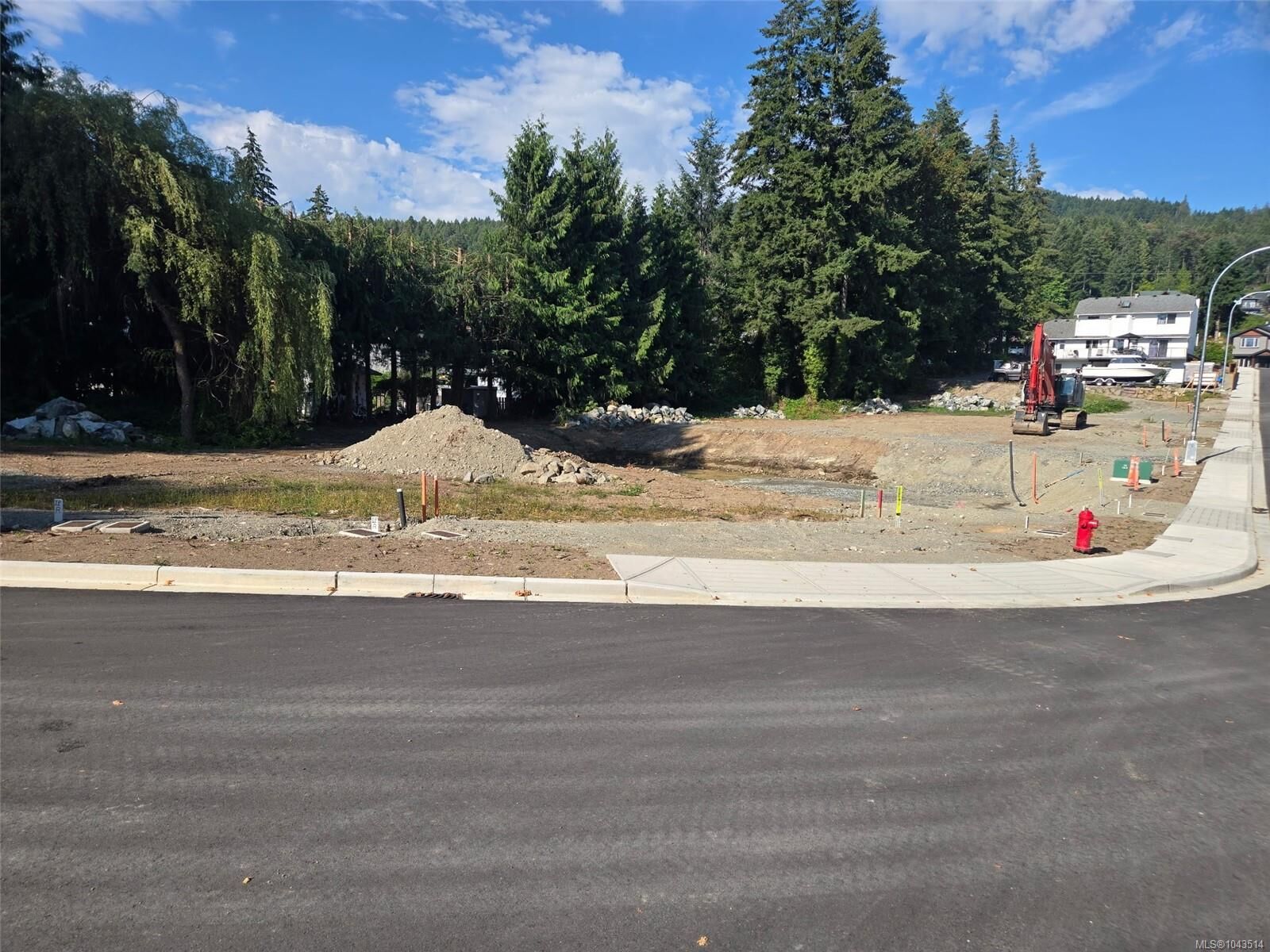 Property Photo: 3 Norah Pl Lot BC V9G 1W4
