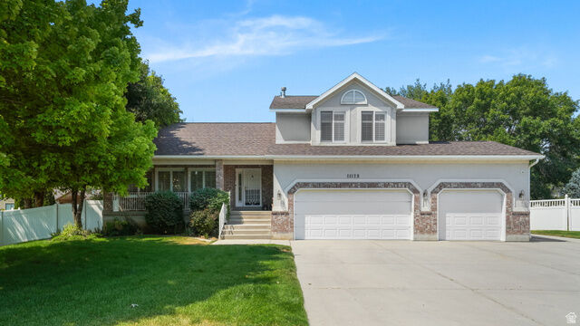 Property Photo: 11128 S Barrett Park Cir E UT 84092