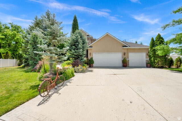 Property Photo: 12952 S Croix Cir UT 84065
